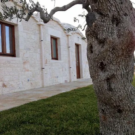 I Trulli Del Mulino Villa Locorotondo Exterior photo
