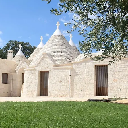 I Trulli Del Mulino Villa Locorotondo Exterior photo